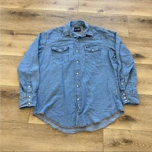 Wrangler men's cowboy cut work denim shirt. Pearl snap. Large. L.
